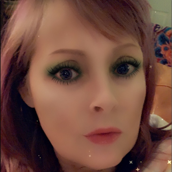 Meet your Posher, Shana - Picture 3 of 3